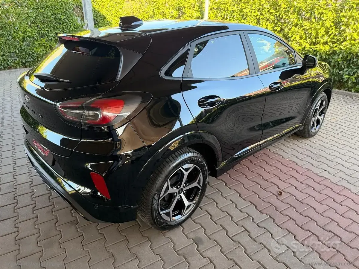 Usata Ford Puma ST 125 CV (91 kW) 2025 Nero SUV