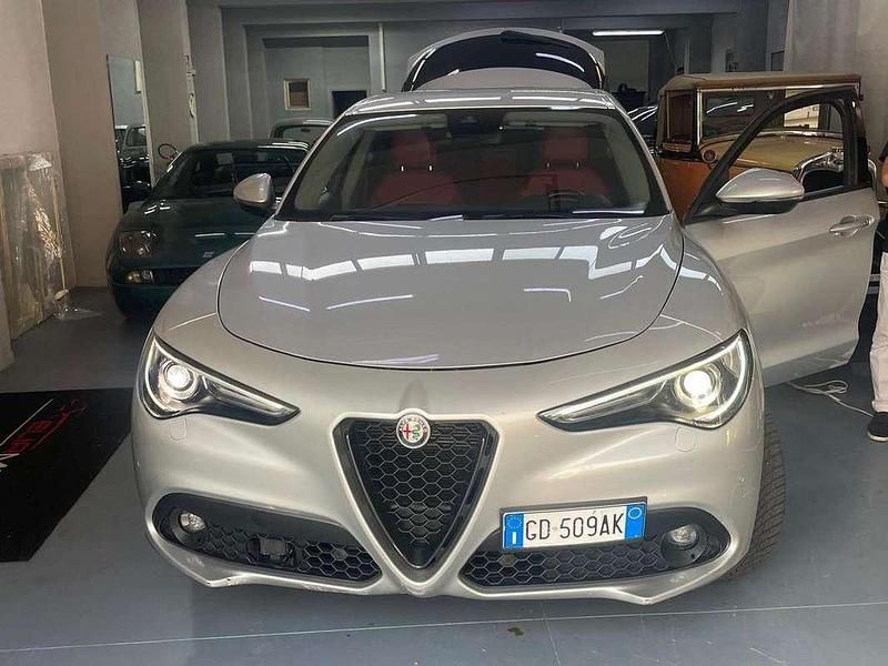 Usata Alfa Romeo Stelvio Ti 190 CV (139 kW) 2020 Argento SUV
