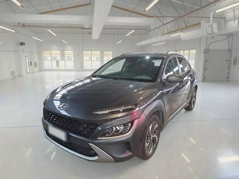 Usata Hyundai Kona 105 CV (77 kW) 2022 Grigio SUV