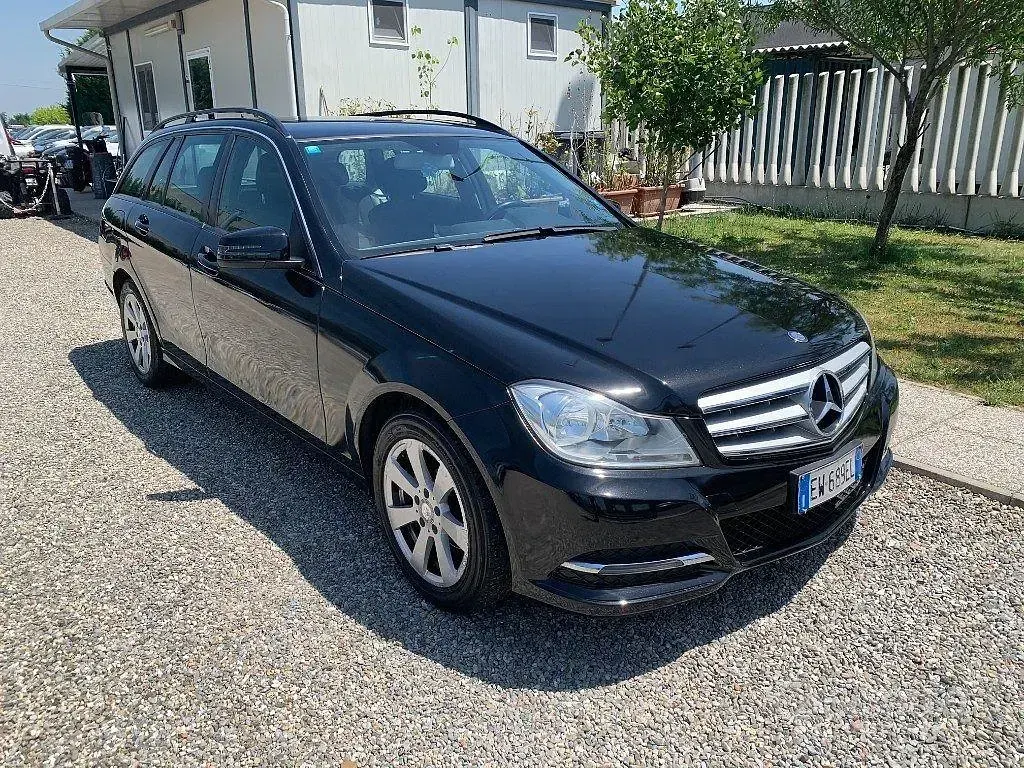 Usata Mercedes C180 120 CV (88 kW) 2014 Nero Station wagon