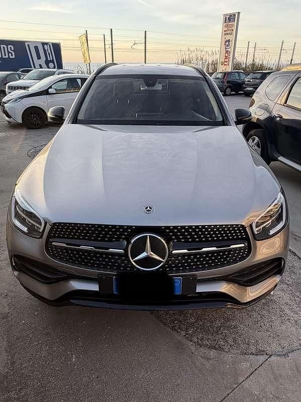 Oro Usata 2019 Mercedes GLC200 Executive SUV | 32.000 € (Buon prezzo) - Immagine 1/4