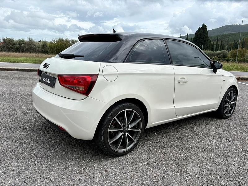 Usata Audi A1 Ambition 90 CV (66 kW) 2012 Bianco Utilitaria