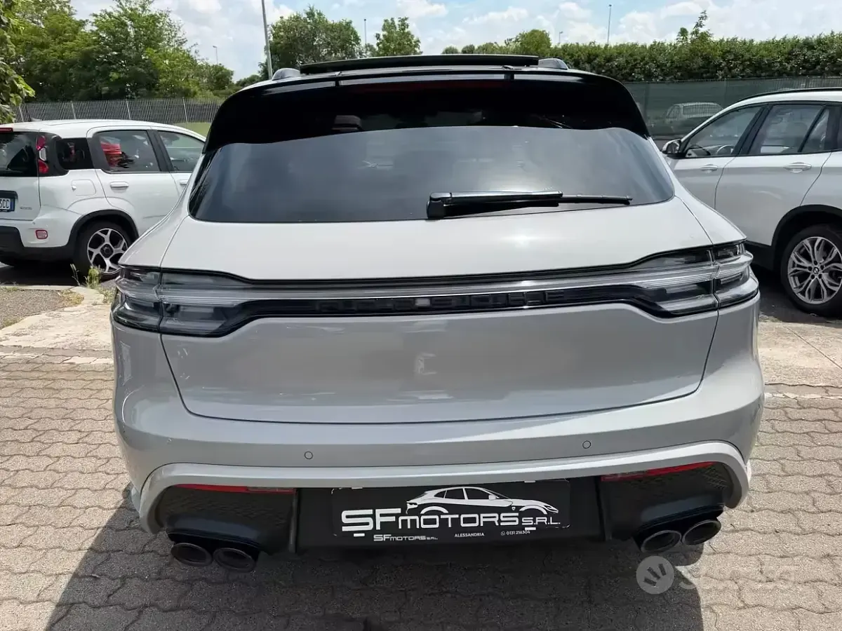 Usata Porsche Macan 441 CV (324 kW) 2022 Grigio SUV