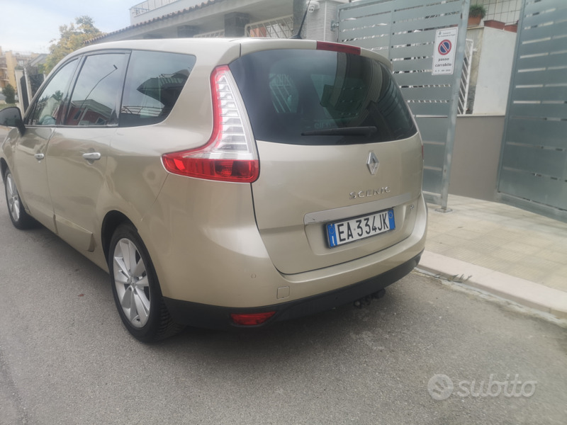 Usato 2010 Renault Grand Scénic III 1.9 Diesel 130 CV (4.500 €)