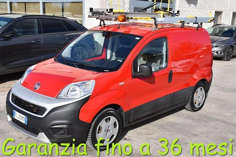 Nero Usata 2017 Fiat Fiorino Monovolume | 7950 € (Buon prezzo) - Immagine 1/4