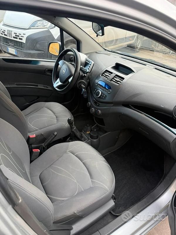 Usata Chevrolet Spark LS 68 CV (50 kW) 2012 Grigio Utilitaria