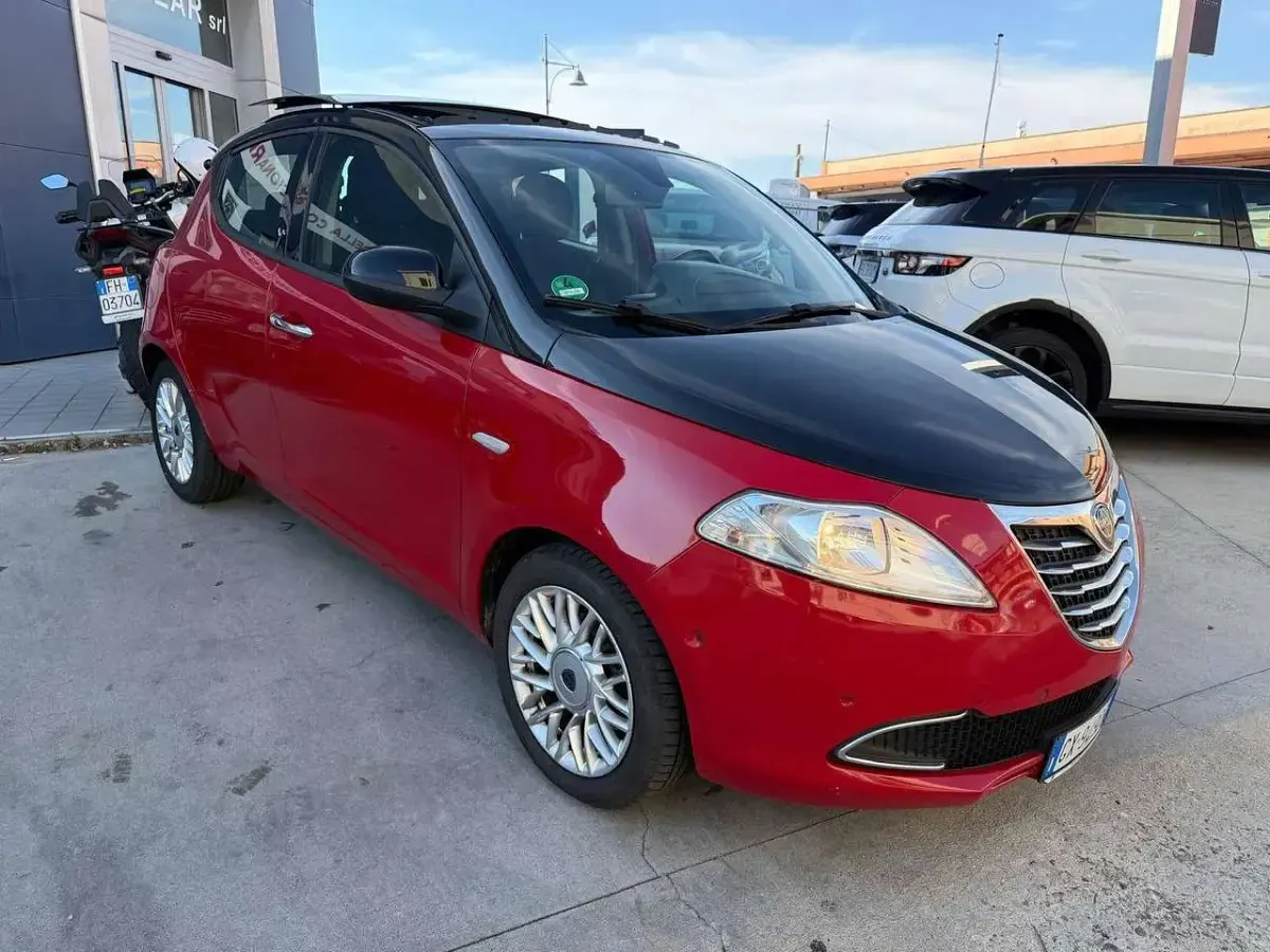 Usata Lancia Ypsilon S 86 CV (63 kW) 2013 Rosso Utilitaria