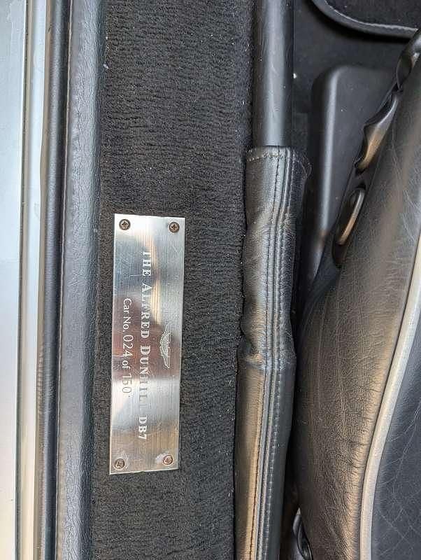 Usata Aston Martin DB7 332 CV (244 kW) 1999 Argento Coupé