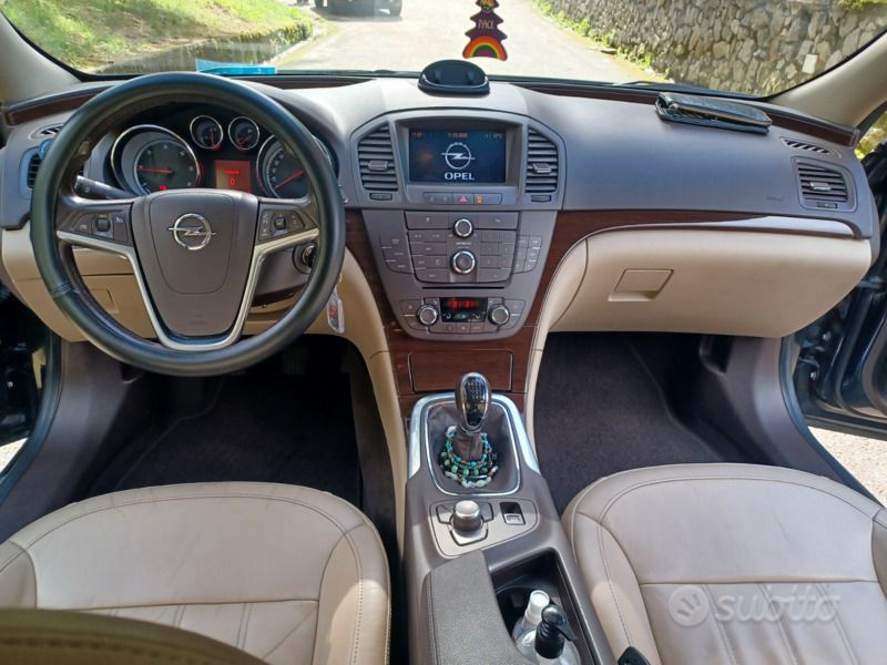 Usata Opel Insignia 2011 Nero Berlina