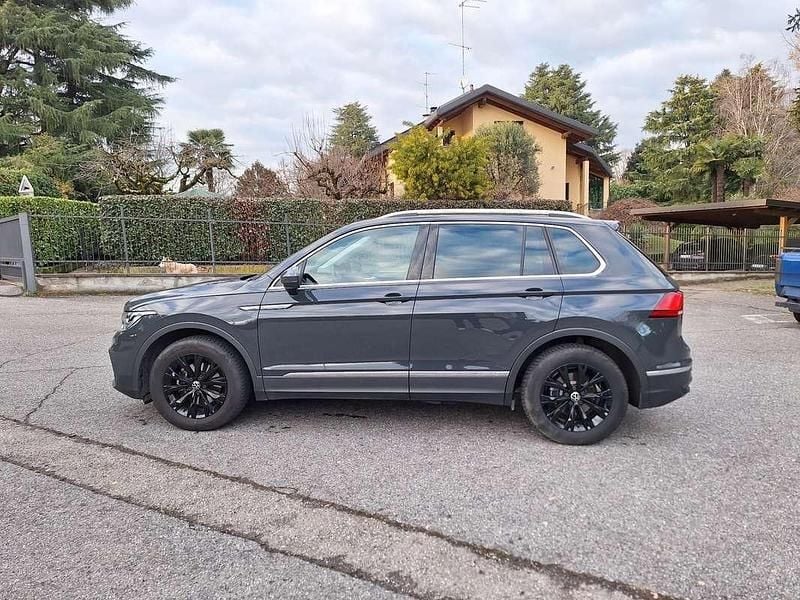 Usata VW Tiguan Life 131 CV (96 kW) 2020 SUV