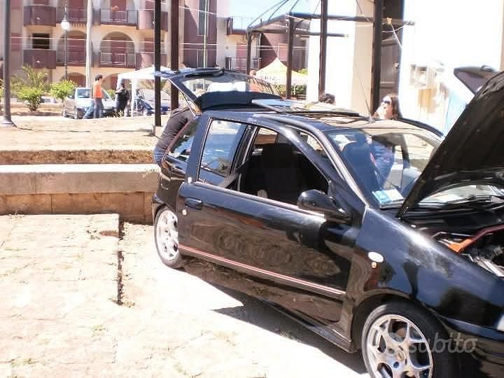 Usata Fiat Punto 133 CV (97 kW) 1995 Nero Berlina