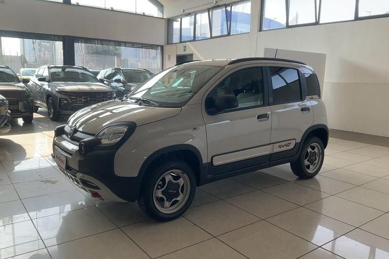 Usata Fiat Panda Cross Cross 86 CV (63 kW) 2024 Beige Utilitaria