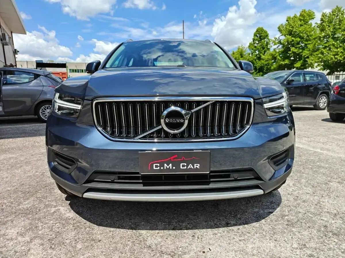 Usata Volvo XC40 Inscription 179 CV (131 kW) 2022 Blu/azzurro SUV