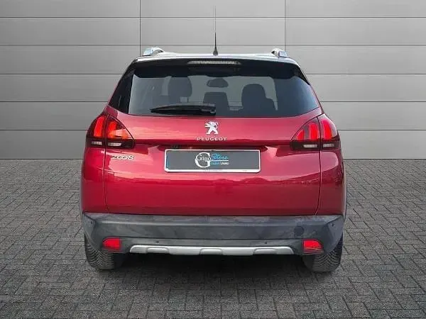 Usata Peugeot 2008 Allure 82 CV (60 kW) 2018 Rosso SUV