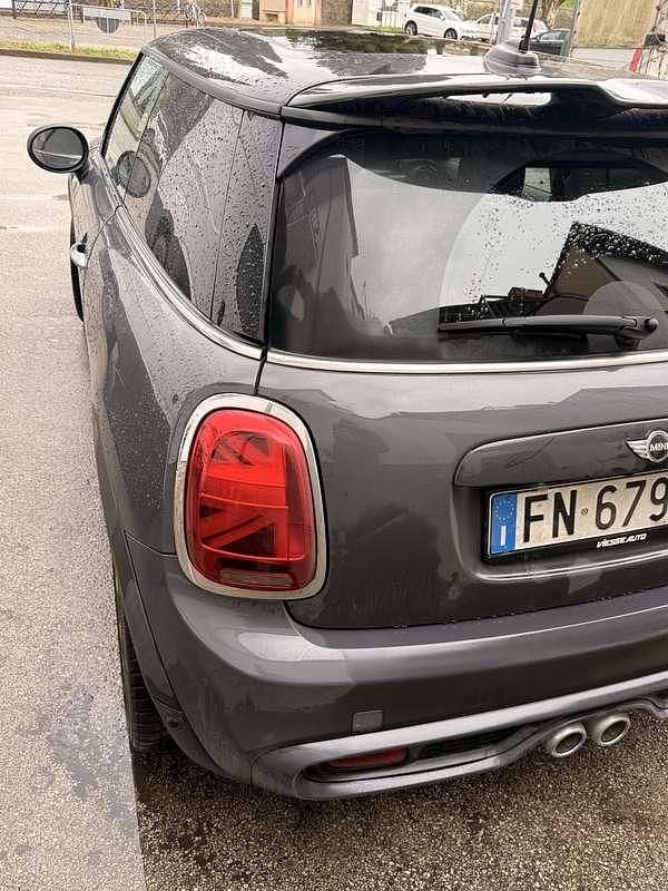 Usata Mini Cooper SD Business 170 CV (125 kW) 2018 Grigio Utilitaria