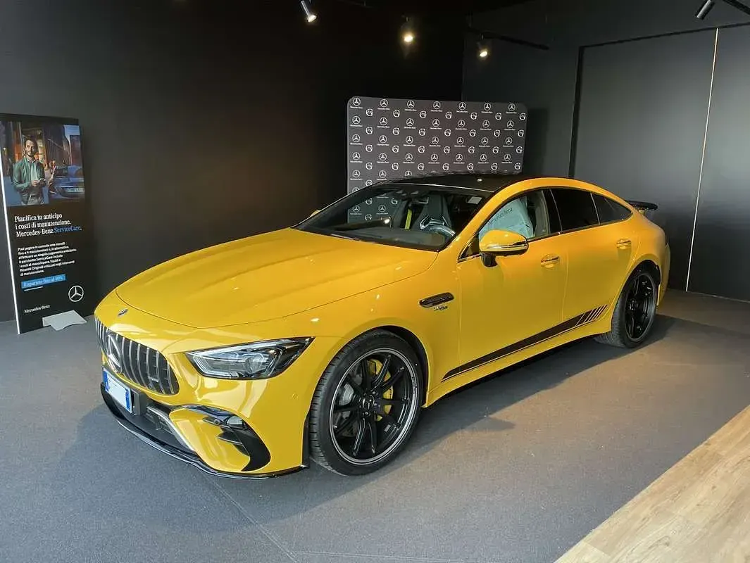 Usata Mercedes AMG GT Premium Plus 367 CV (269 kW) 2023 Giallo Coupé
