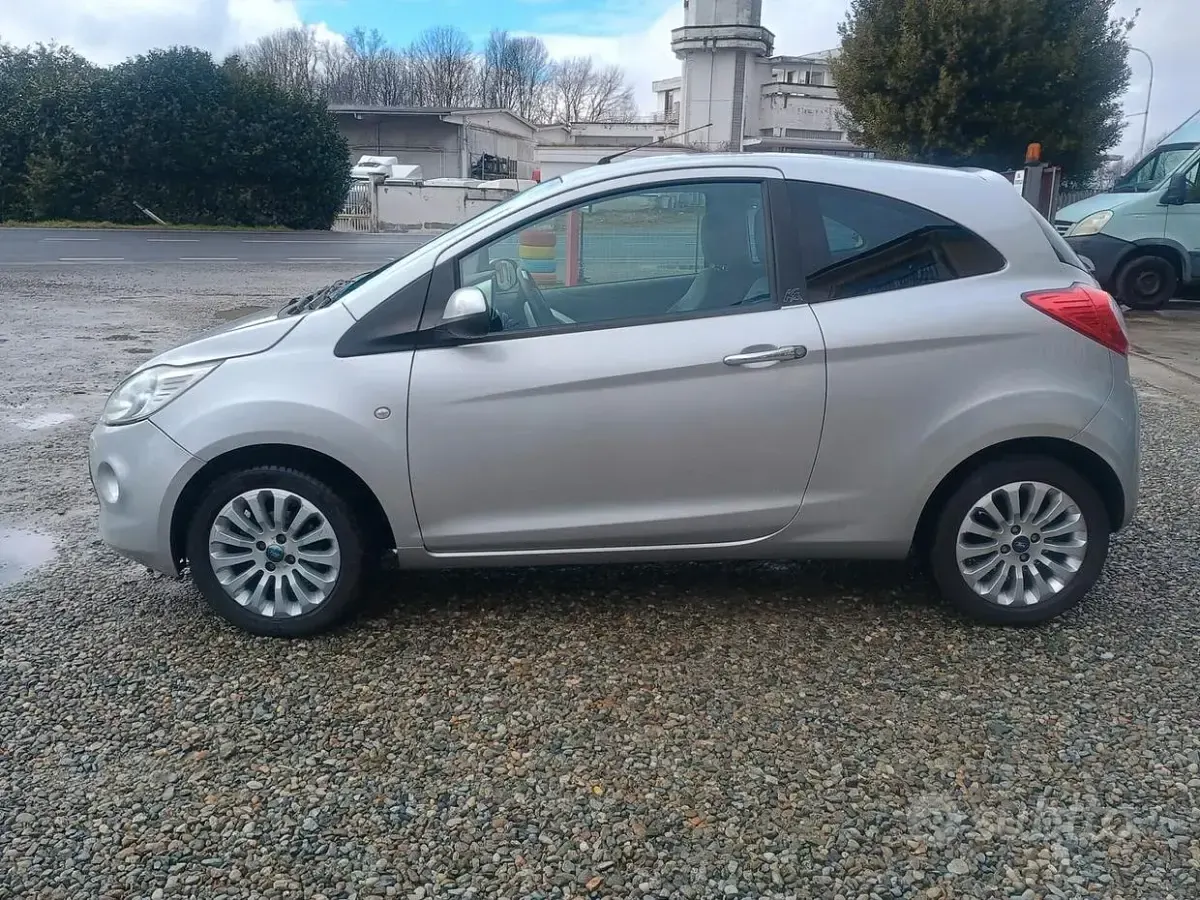 Usata Ford Ka 69 CV (50 kW) 2010 Grigio Utilitaria