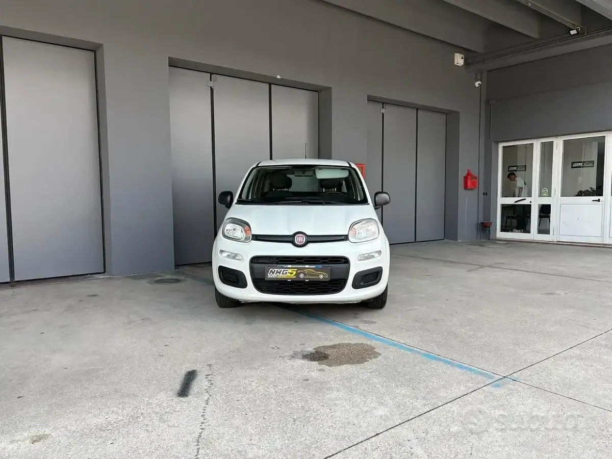 Usata Fiat Panda Easy 69 CV (50 kW) 2018 Bianco Utilitaria