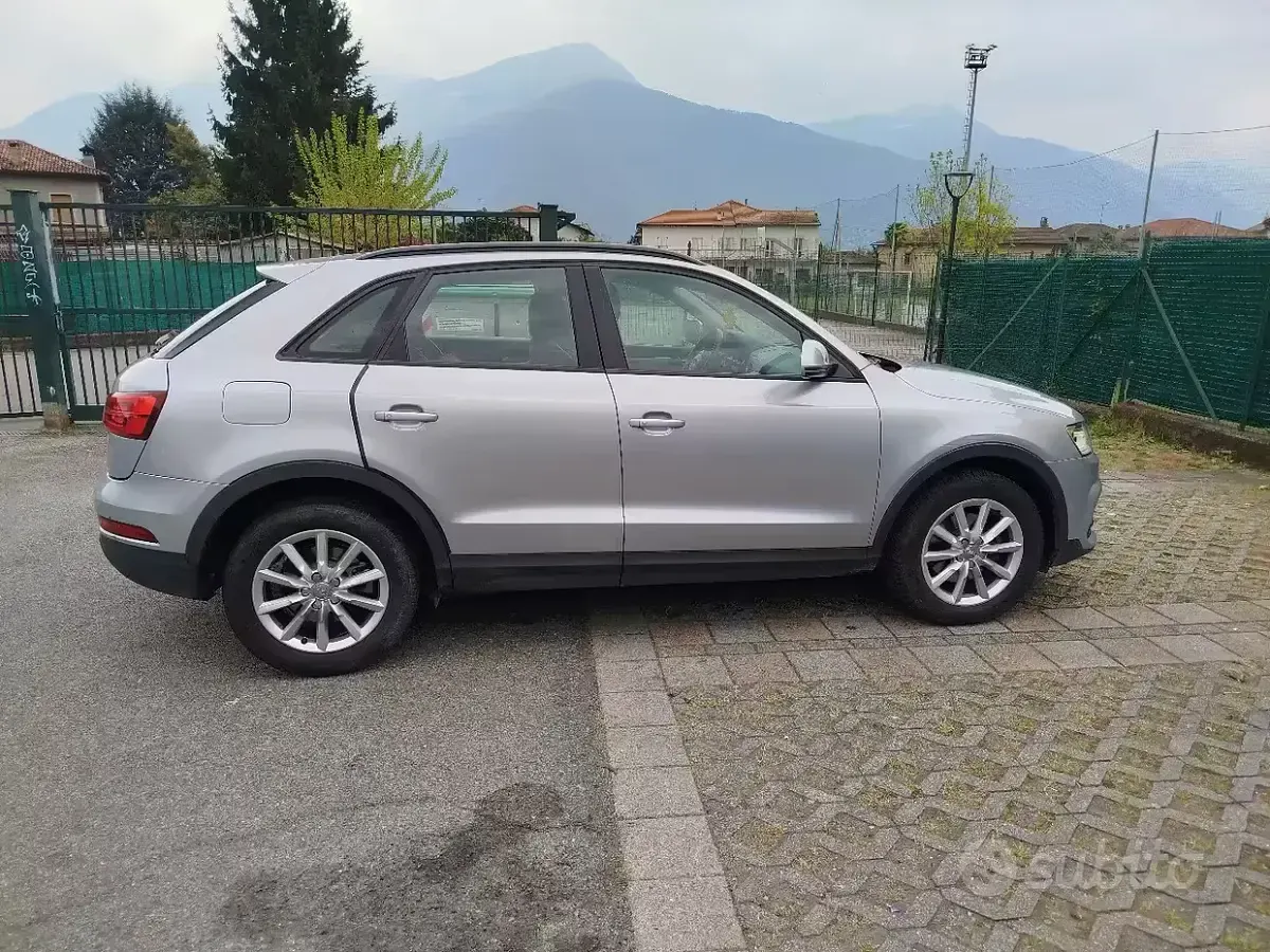 Usata Audi Q3 Sport 140 CV (102 kW) 2016 Grigio SUV