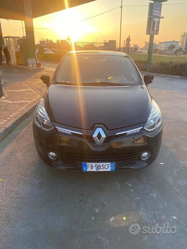 Occasion Renault Clio IV 90 PK (66 kW) 2015 Zwart Sedan