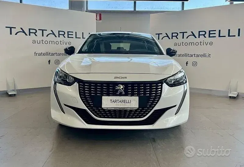 Usata Peugeot 208 Active 75 CV (55 kW) 2023 Bianco Utilitaria
