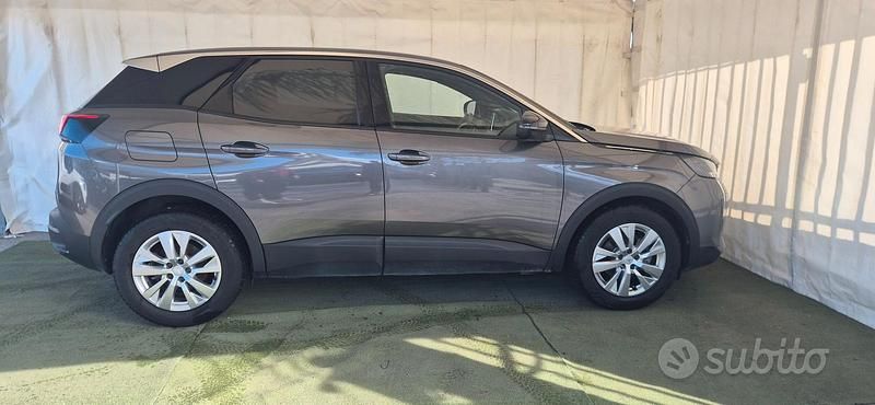 Usata Peugeot 3008 Allure 131 CV (96 kW) 2022 Grigio SUV