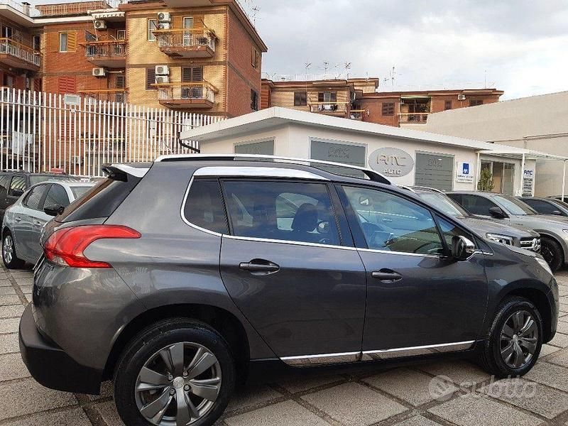 Usata Peugeot 2008 Allure 82 CV (60 kW) 2014 Grigio scuro metallizzato SUV