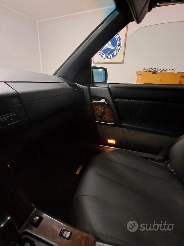 Usata Mercedes SL280 193 CV (141 kW) 1994 Nero Cabrio