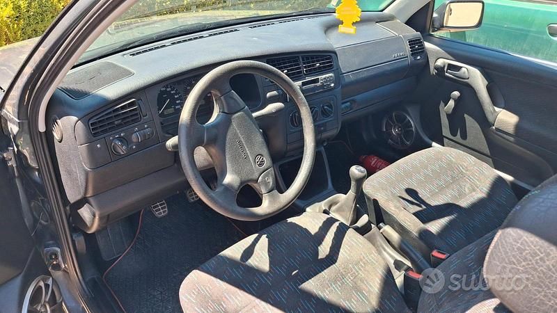 Usata VW Golf III 60 CV (44 kW) 1997 Utilitaria