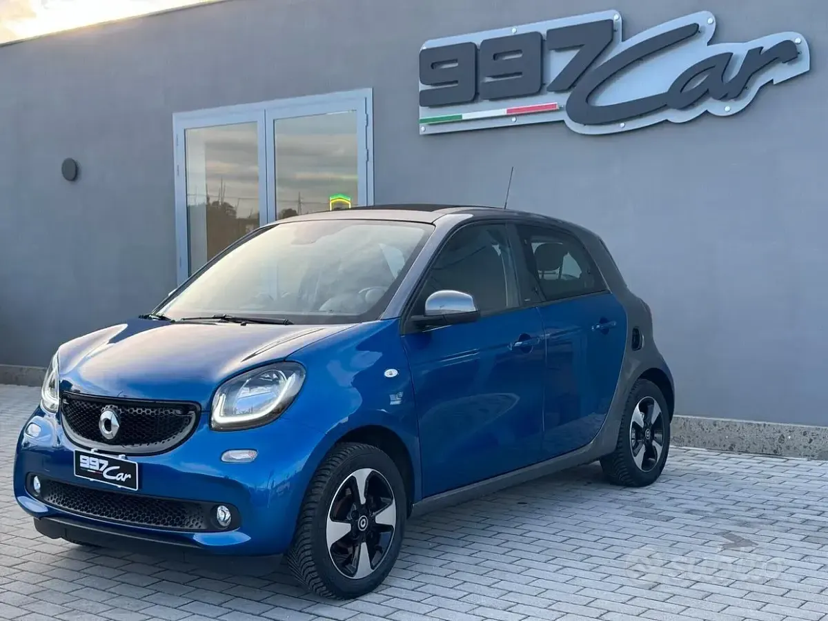 Usata Smart ForFour Passion 91 CV (66 kW) 2017 Blu Utilitaria