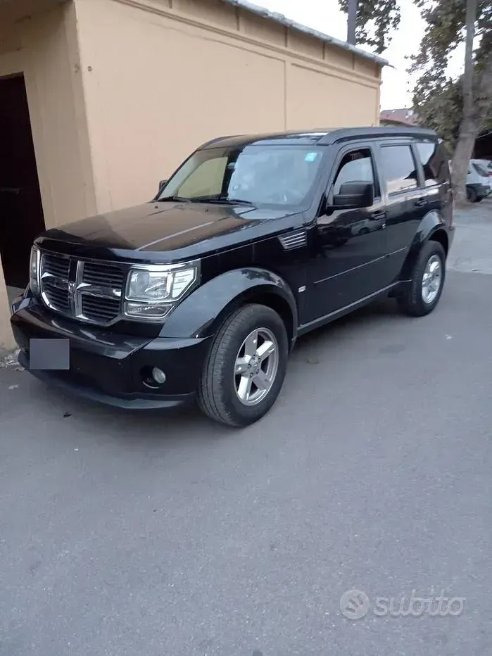 Usata Dodge Nitro 177 CV (130 kW) 2010 Nero SUV