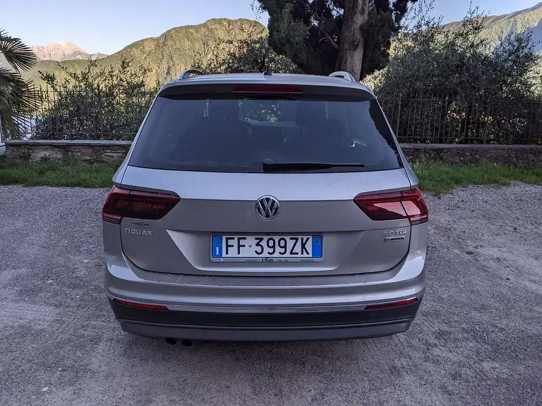 Usata VW Tiguan Executive 150 CV (110 kW) 2016 Grigio SUV