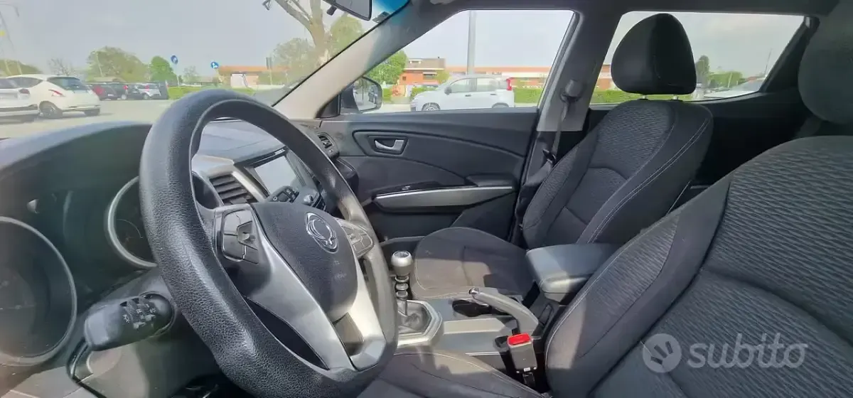 Usata SsangYong Tivoli 115 CV (84 kW) 2018 Bianco SUV