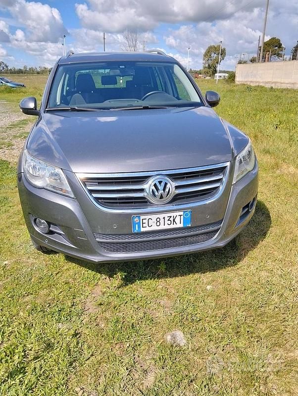 Usata VW Tiguan 140 CV (102 kW) 2010 Grigio SUV