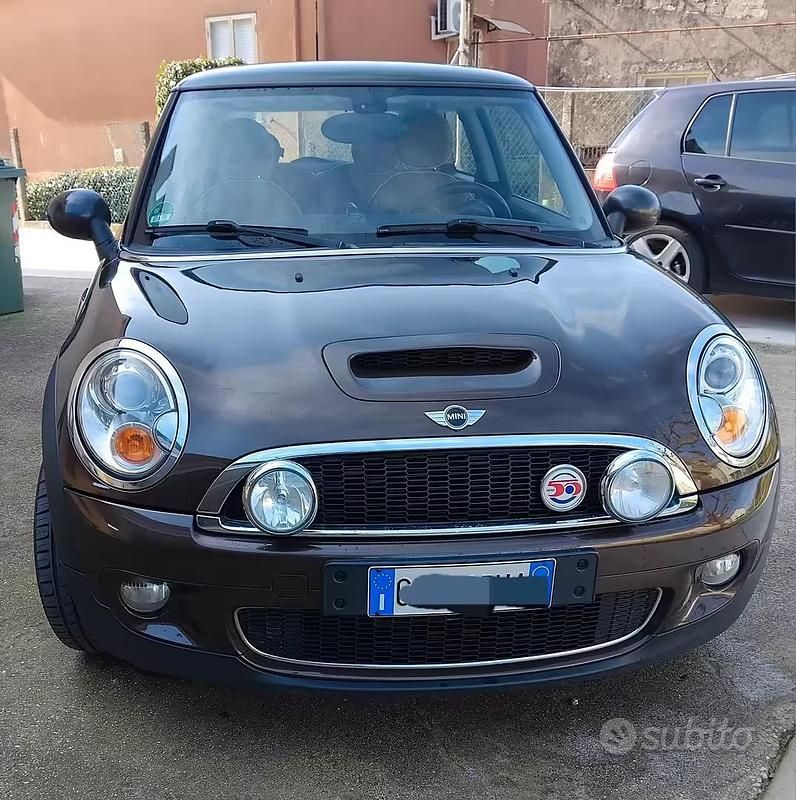 Usata Mini Cooper S 174 CV (127 kW) 2010 Marrone Utilitaria