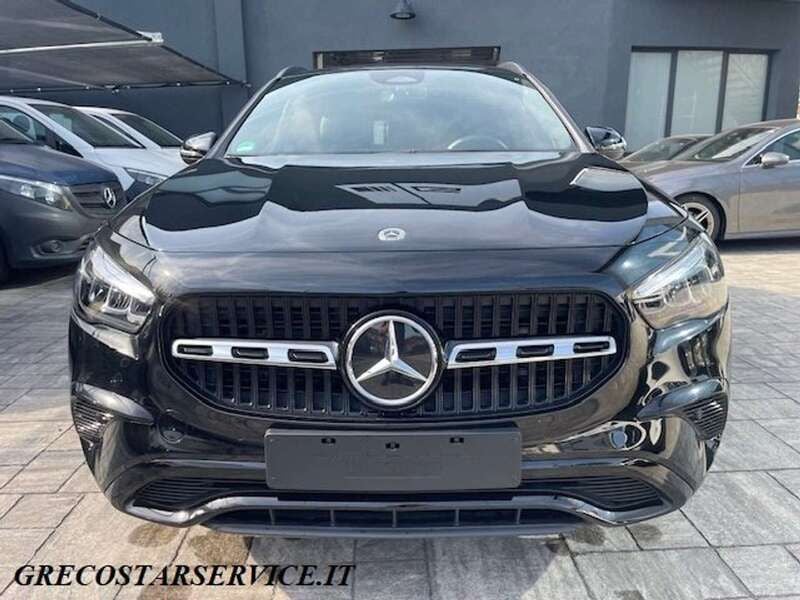 Käytetty Mercedes GLA200 Advanced 163 HP (119 kW) 2024 Cosmo Katumaasturi