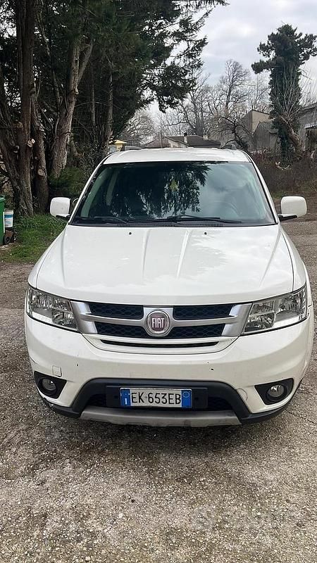 Usata Fiat Freemont 140 CV (102 kW) 2011 Bianco SUV