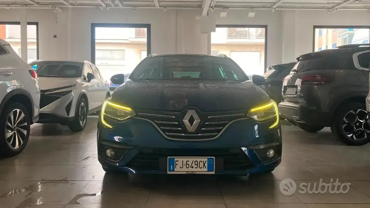 Usata Renault Mégane GrandTour 110 CV (80 kW) 2017 Bluazzurro Station wagon