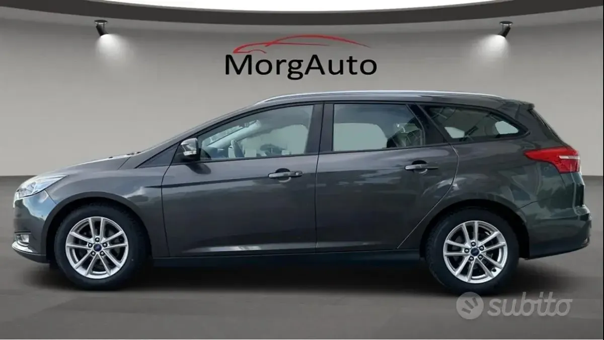 Usata Ford Focus 120 CV (88 kW) 2018 Grigio Station wagon