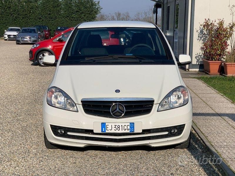 Occasion Mercedes A160 Edition 95 ch (69 kW) 2011 Blanc Berline
