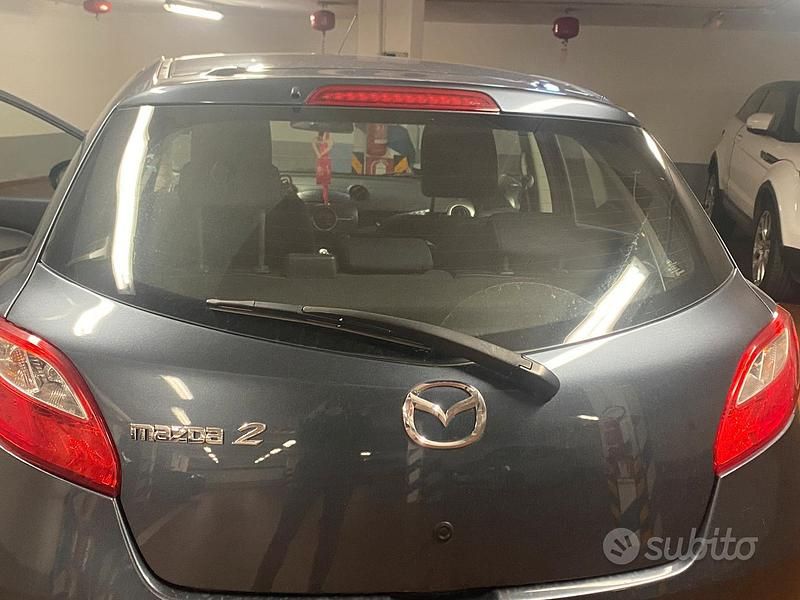 Usata Mazda 2 75 CV (55 kW) 2009 Grigio Berlina