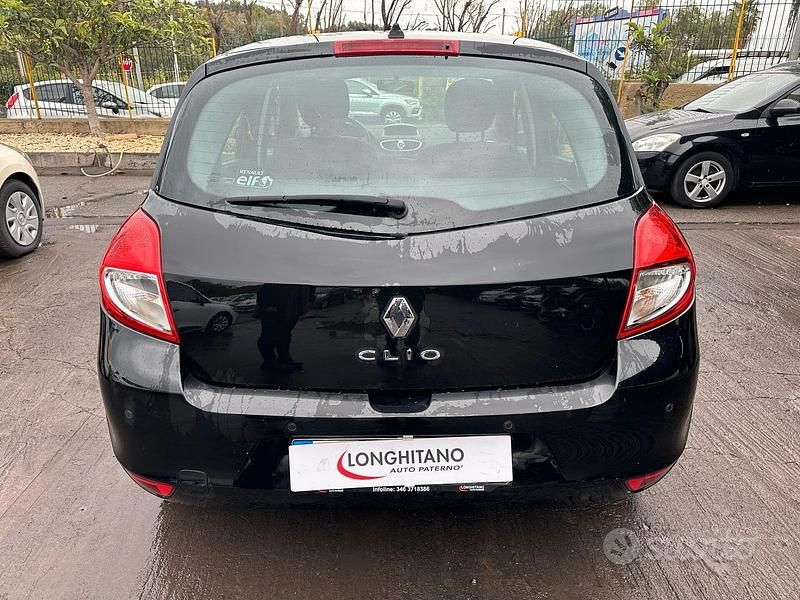 Usata Renault Clio IV 75 CV (55 kW) 2012 Nero Utilitaria