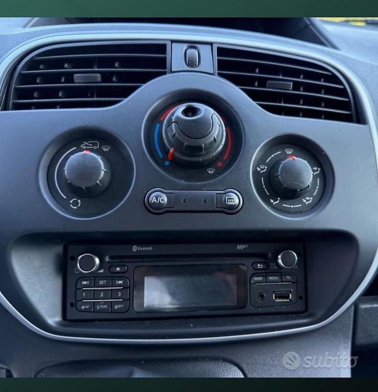 Usata Renault Kangoo 90 CV (66 kW) 2020 Bianco Monovolume