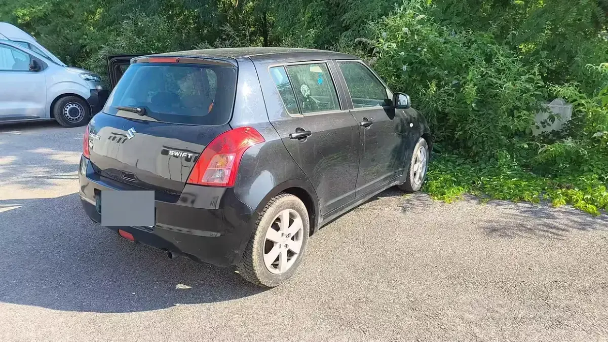 Usata Suzuki Swift 92 CV (67 kW) 2009 Nero Utilitaria