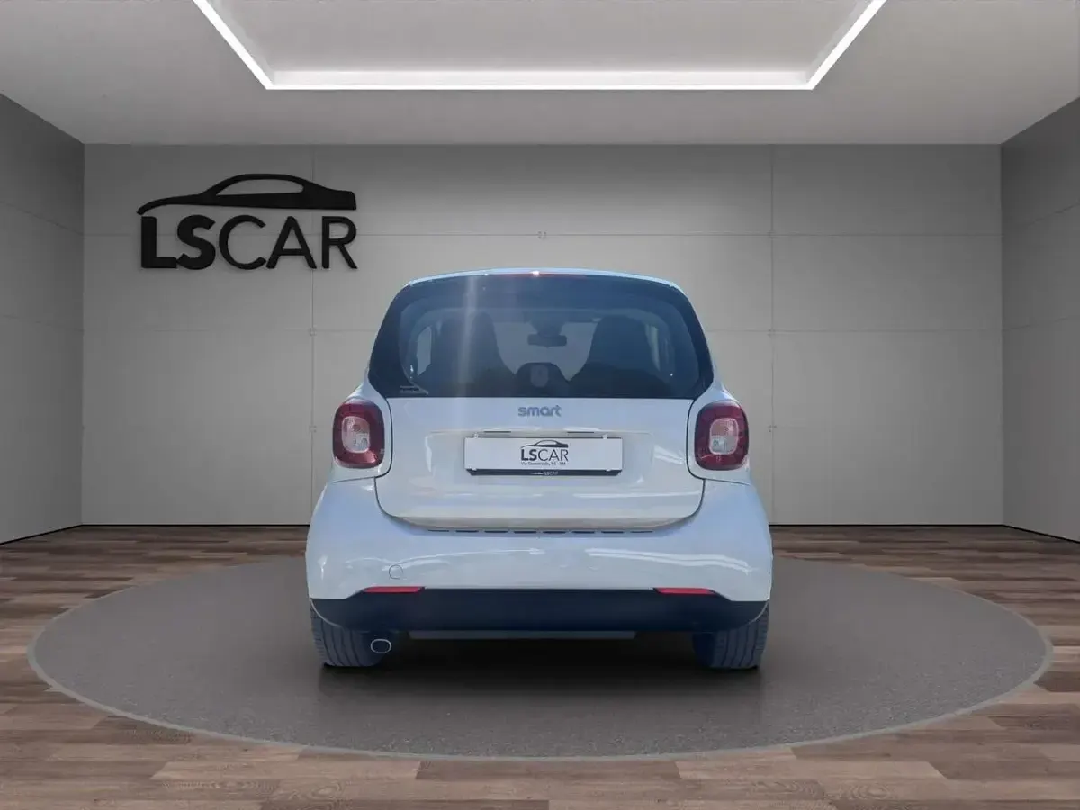 Usata Smart ForTwo Cabrio Passion 70 CV (51 kW) 2019 Bianco Cabrio
