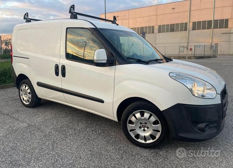 Usata Fiat Doblò 120 CV (88 kW) 2012 Monovolume