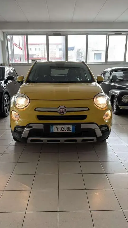 Usata Fiat 500X Cross 120 CV (88 kW) 2018 Giallo SUV