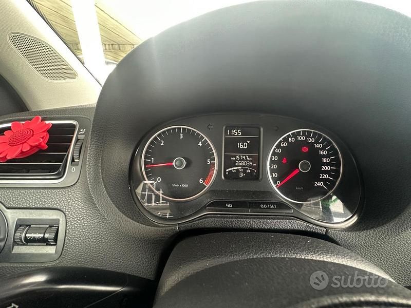 Usata VW Polo 75 CV (55 kW) 2009 Grigio Utilitaria