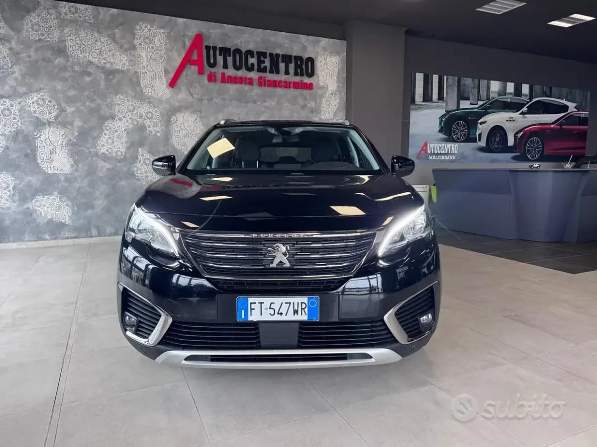 Usata Peugeot 5008 Allure 131 CV (96 kW) 2019 Nero SUV