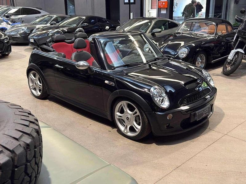 Usata Mini Cooper Cabriolet 170 CV (125 kW) 2004 Nero Cabrio